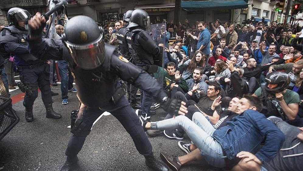 Die neuen Polizeigesetze: Notstandsrecht jetzt auch ohne „Notstand“