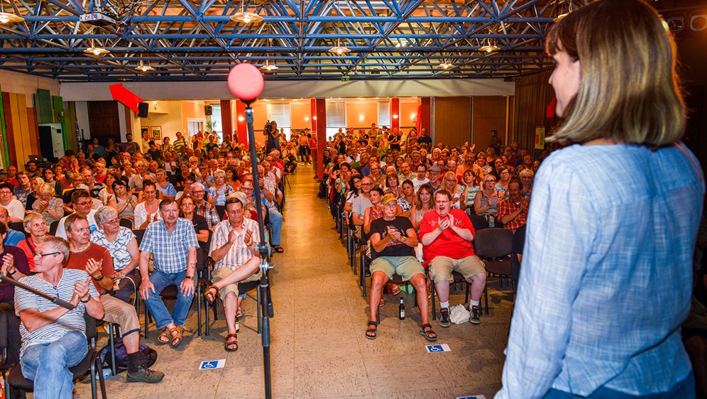 Beschwerde an das Oberverwaltungsgericht –  „Die Nutzungsuntersagung des Kultursaals Horster Mitte muss aufgehoben werden“