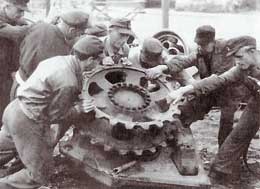 arbeiterinitiative-ddr.jpg